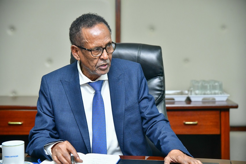 Puntland State University Vice-Chancellor Prof. Mohamud Hamid during a courtesy call at Kenyatta University.