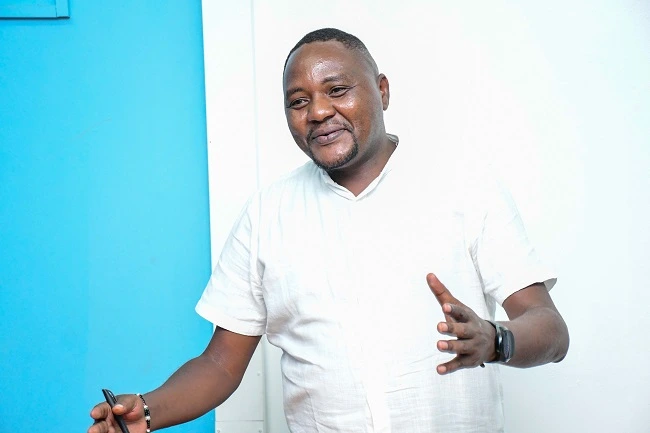 Dr Mutuma